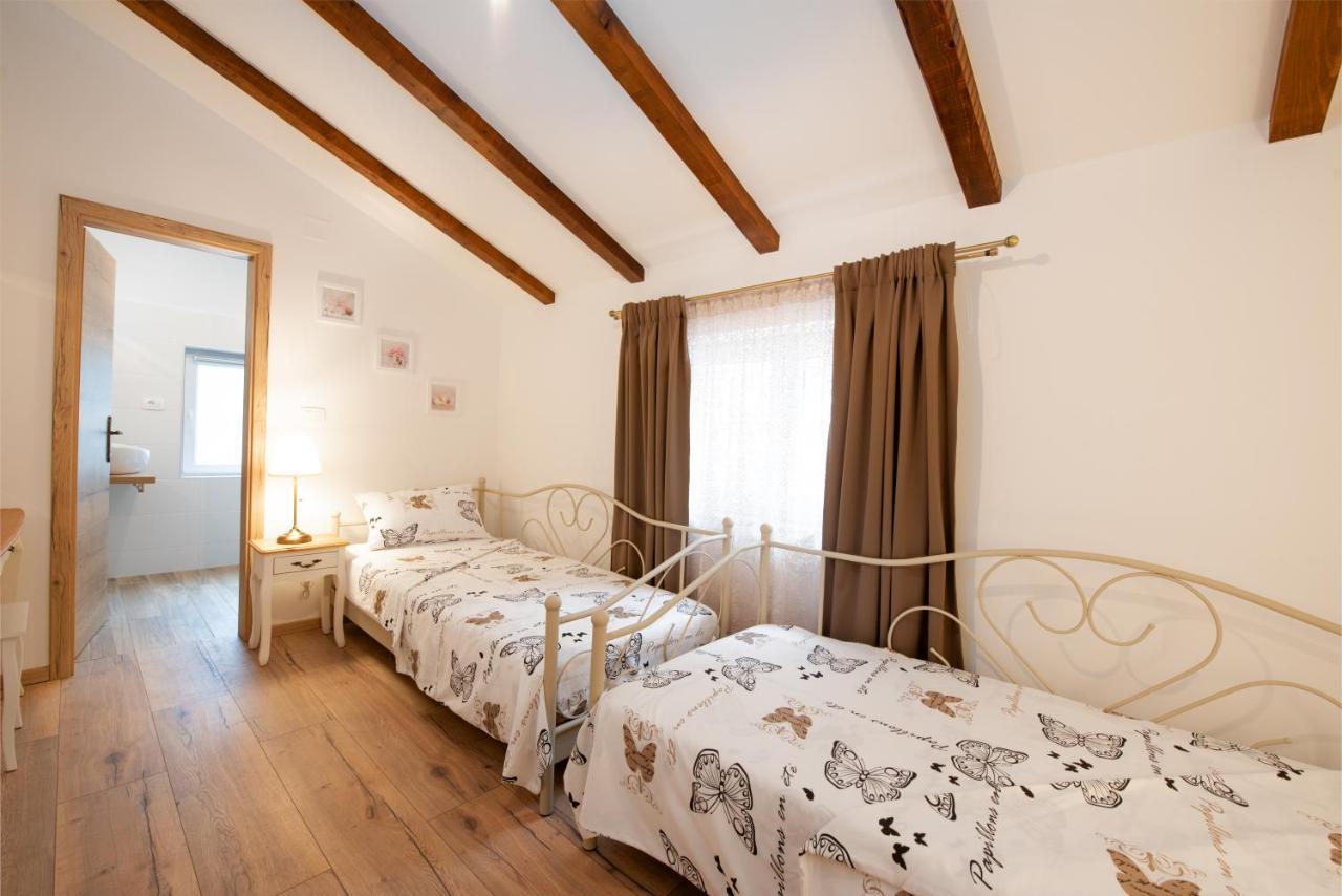 Villa Kuca Za Odmor Jurdani Exterior foto