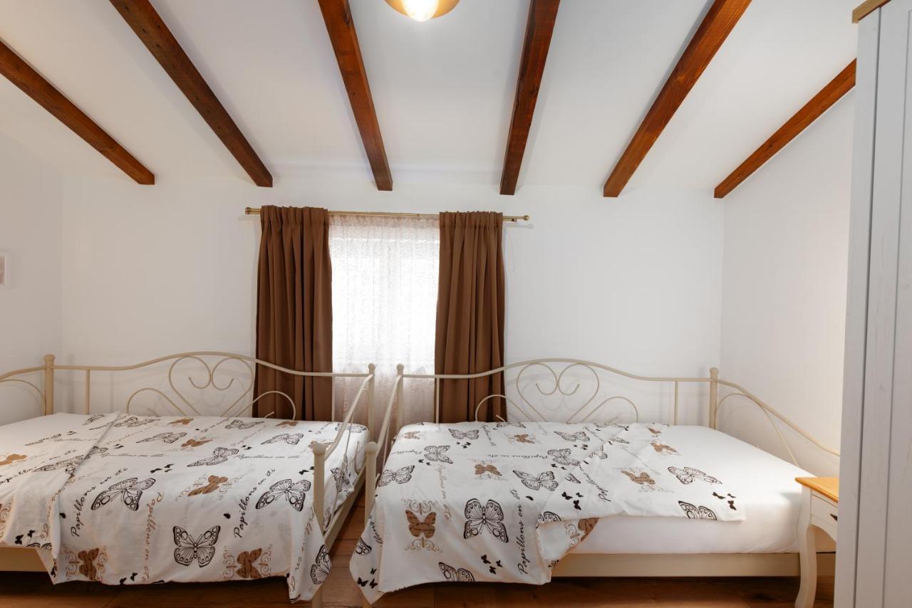 Villa Kuca Za Odmor Jurdani Exterior foto