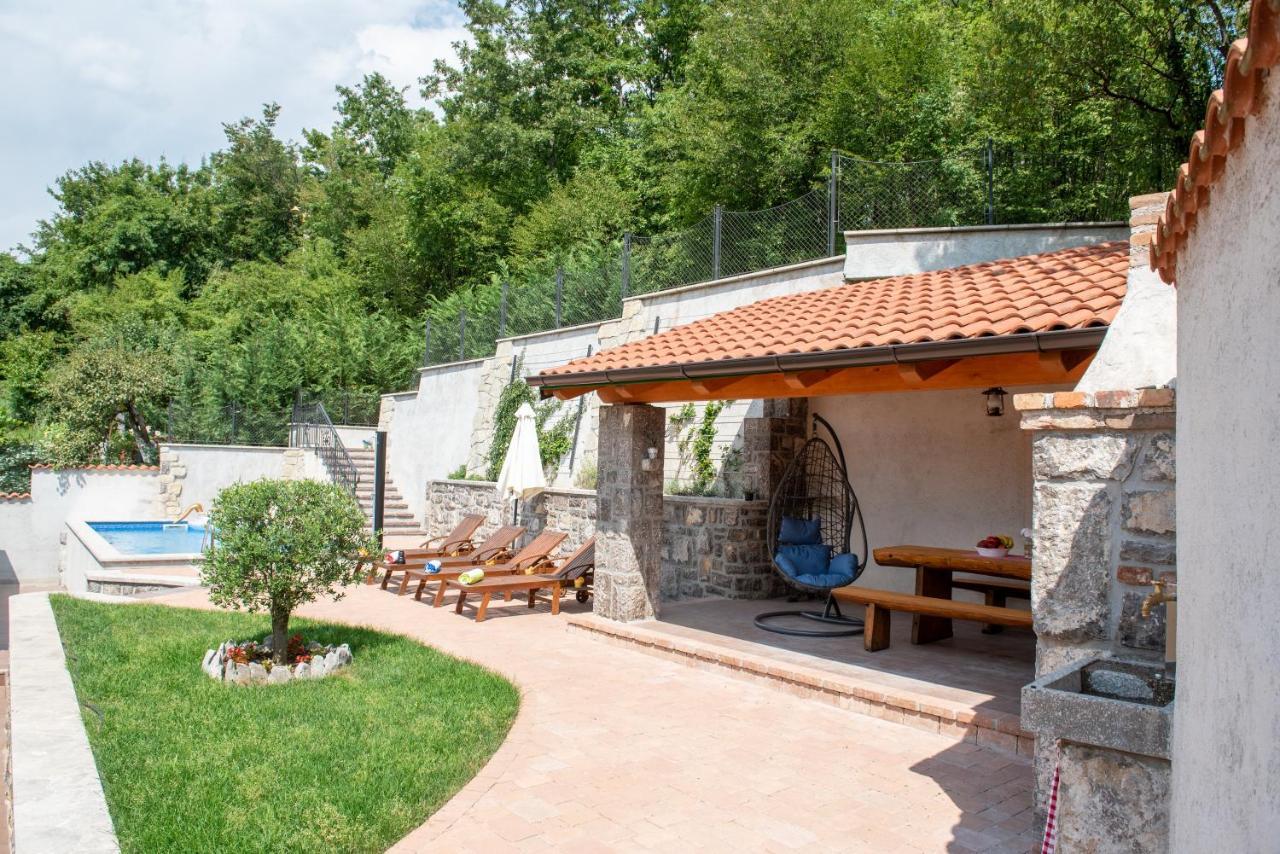Villa Kuca Za Odmor Jurdani Exterior foto