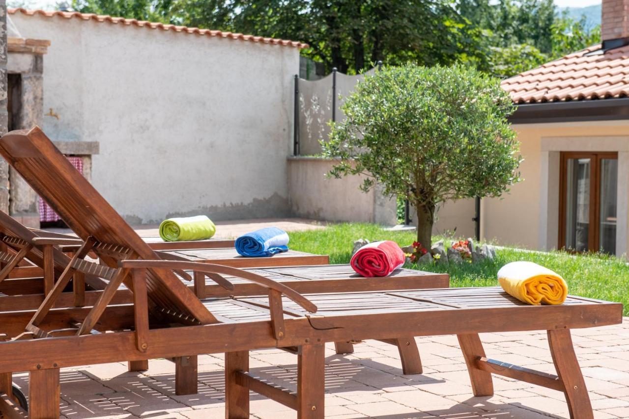 Villa Kuca Za Odmor Jurdani Exterior foto